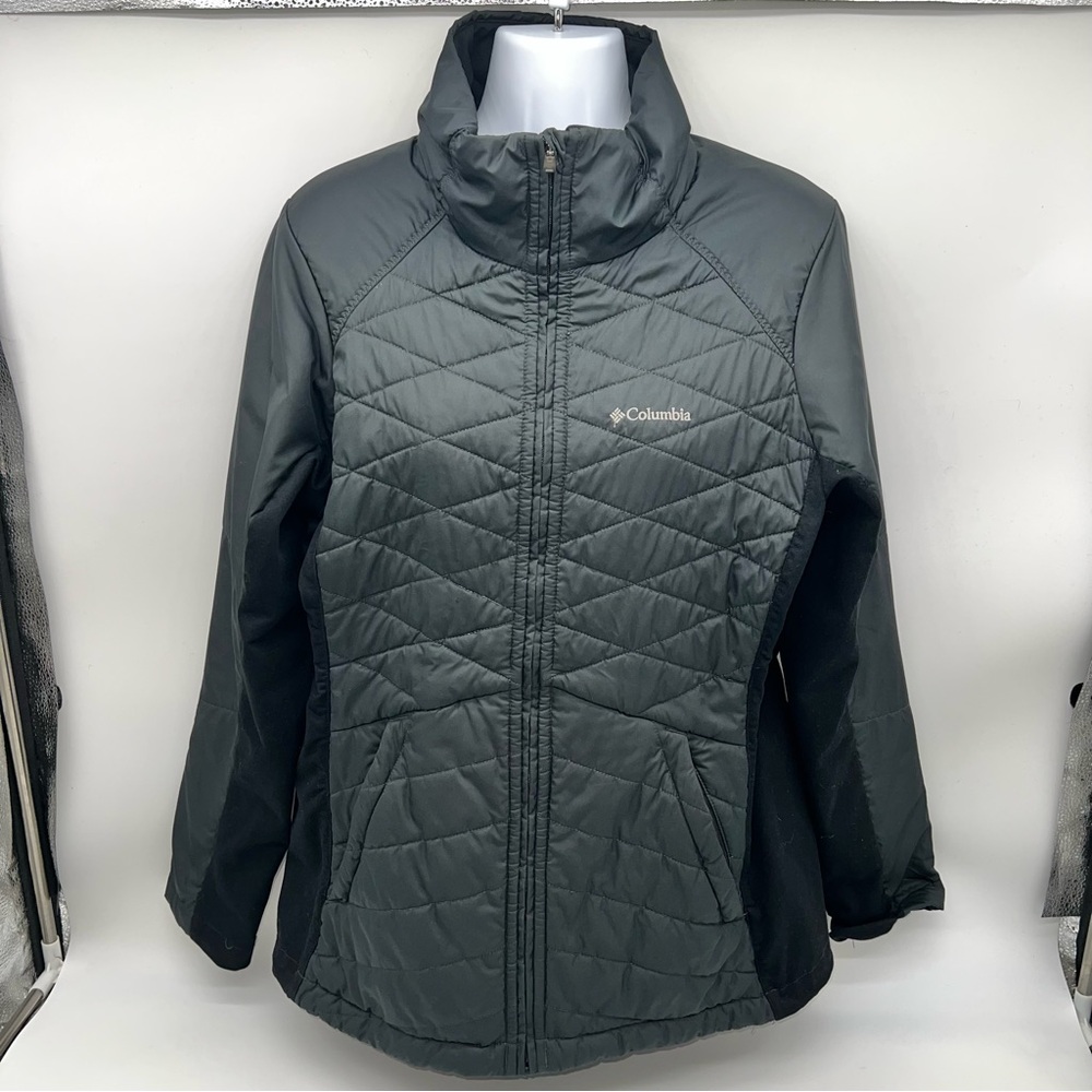 Columbia Women's Y2K Dark Black with a Hint of Green Utility Jacket-Size M